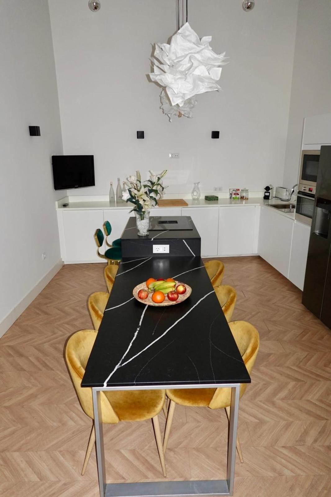 Peral Boutique Apartaments 塞维利亚 外观 照片