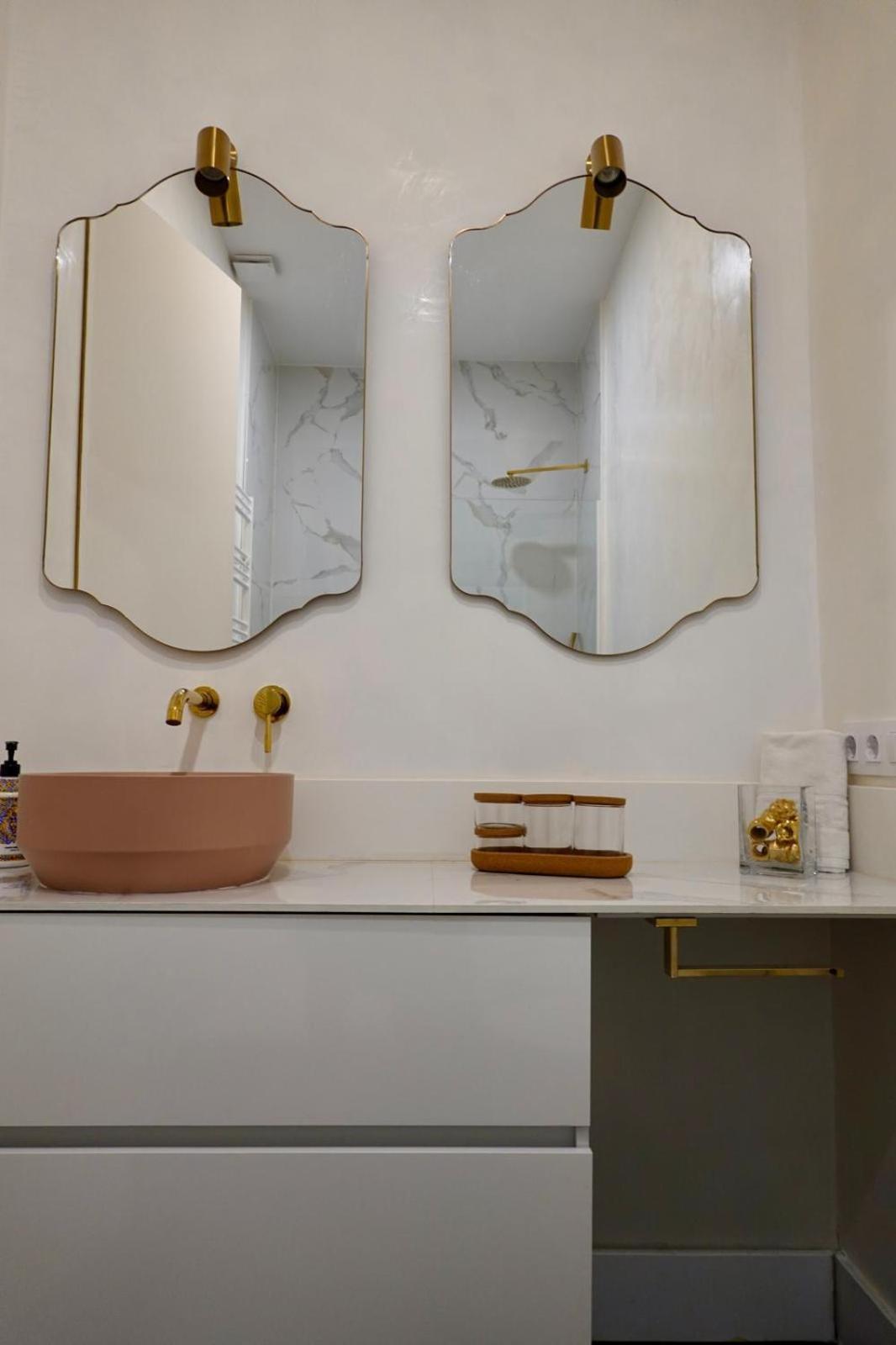Peral Boutique Apartaments 塞维利亚 外观 照片